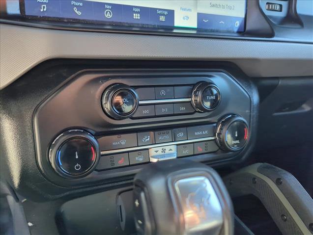 Used 2022 Ford Bronco Everglades image 12