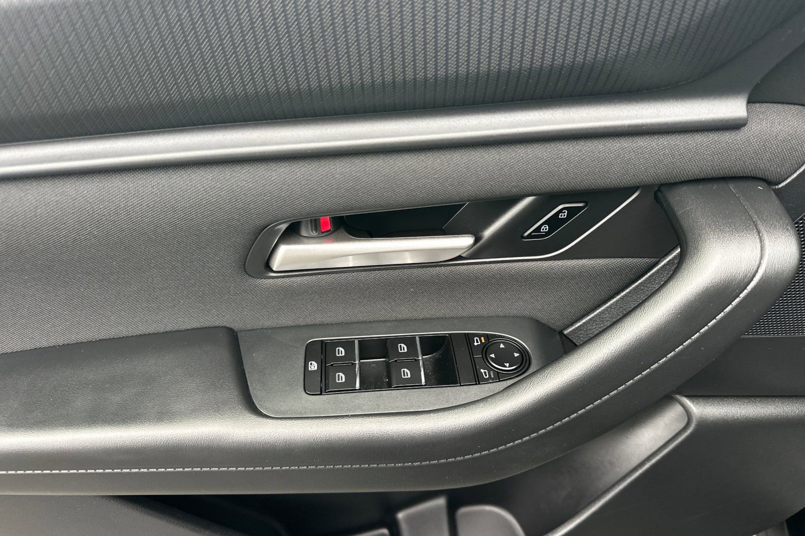 Used 2024 MAZDA CX-90 3.3 Turbo w/ Select Package image 8