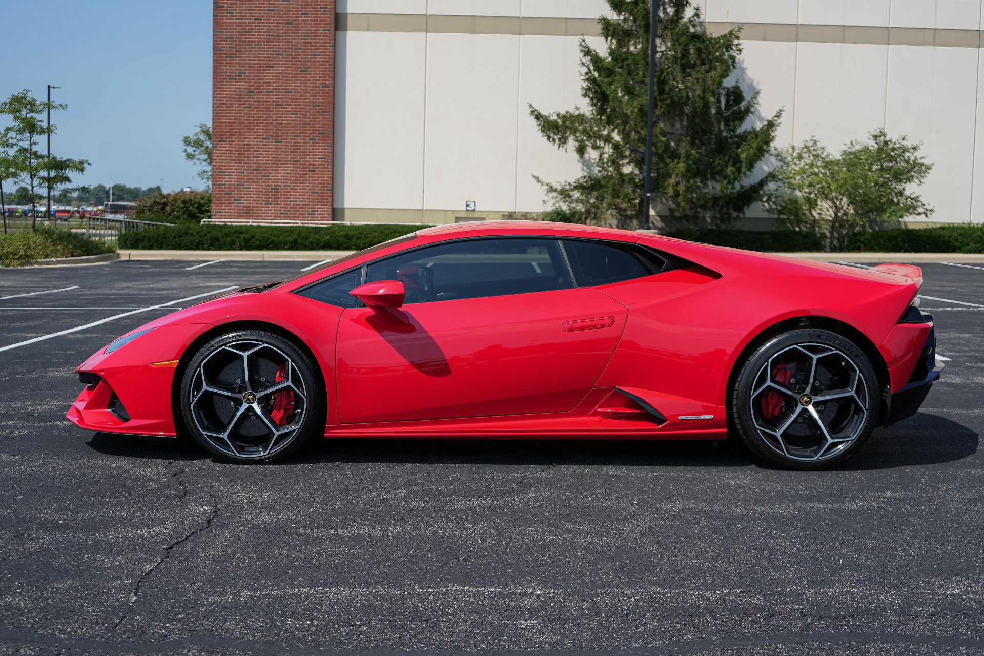 Used 2020 Lamborghini Huracan EVO AWD/4WD image 9