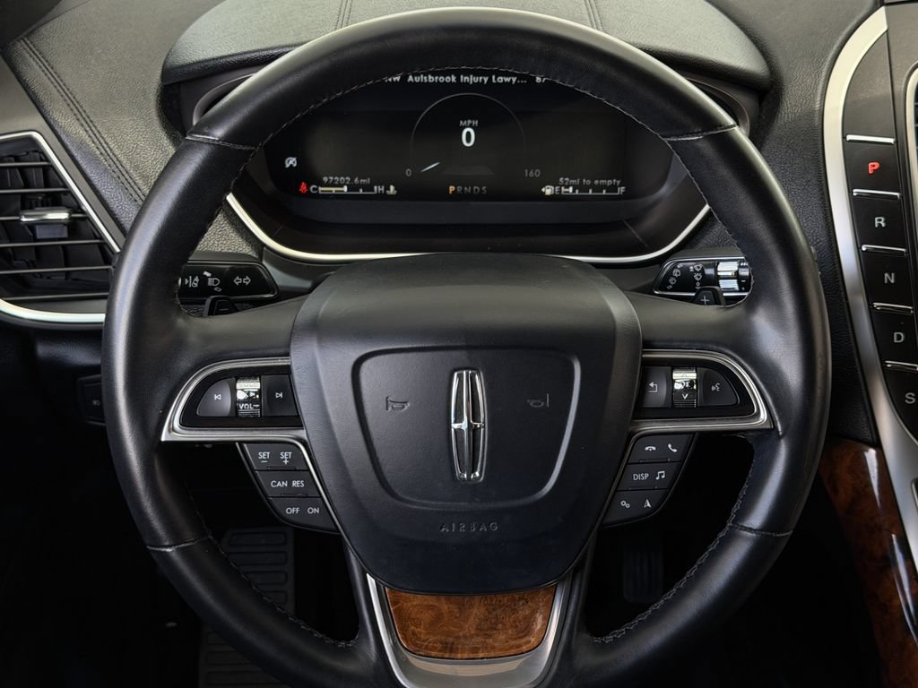 Used 2019 Lincoln Nautilus Select w/ Class II Trailer Tow Package AWD/4WD image 13