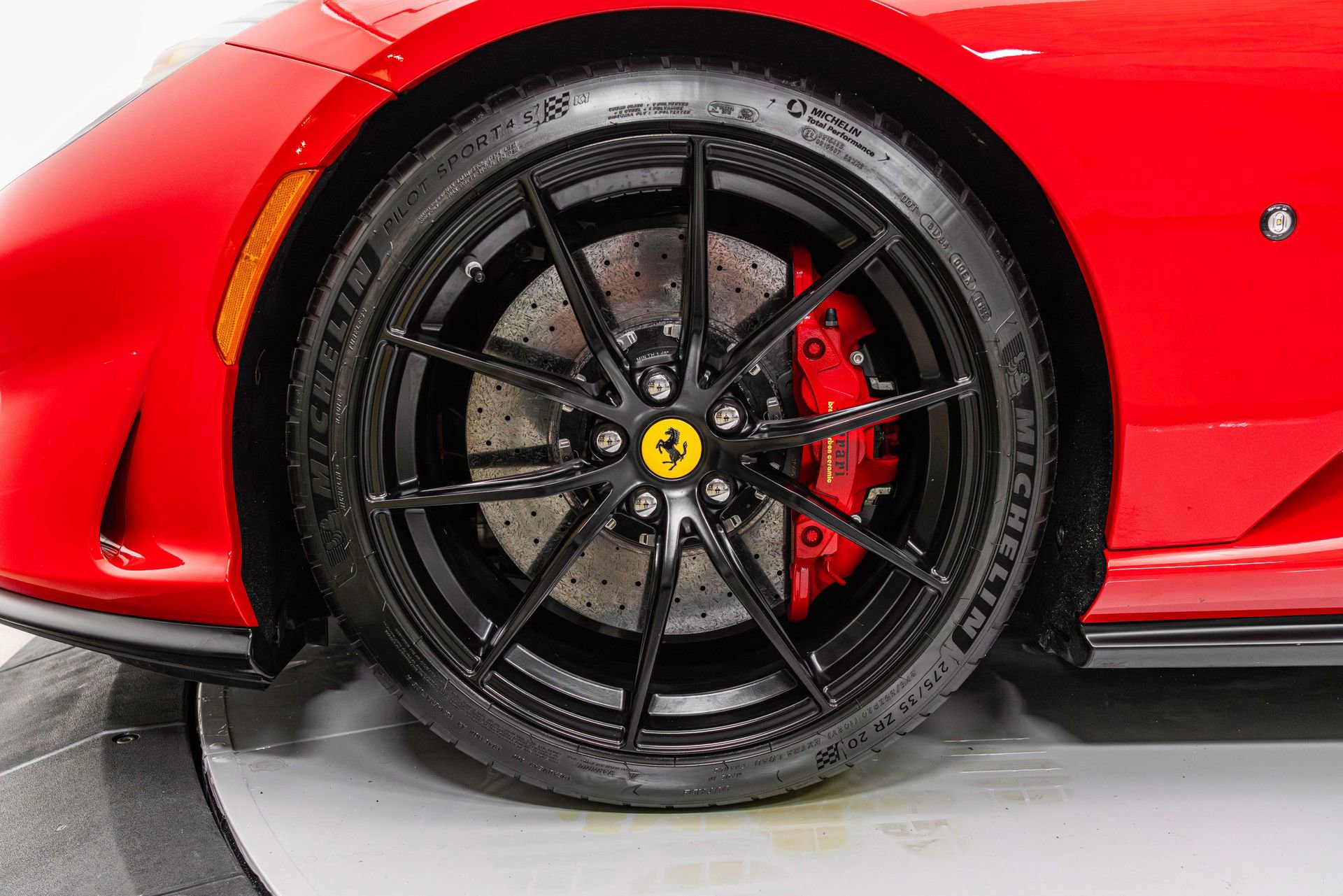 Certified 2019 Ferrari 812 Superfast RWD image 14