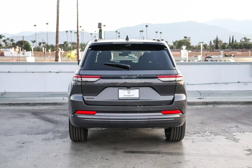 New 2026 Jeep Grand Cherokee Limited AWD/4WD image 8