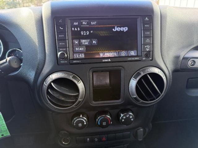 Used 2018 Jeep Wrangler Unlimited Sport w/ Connectivity Group image 23