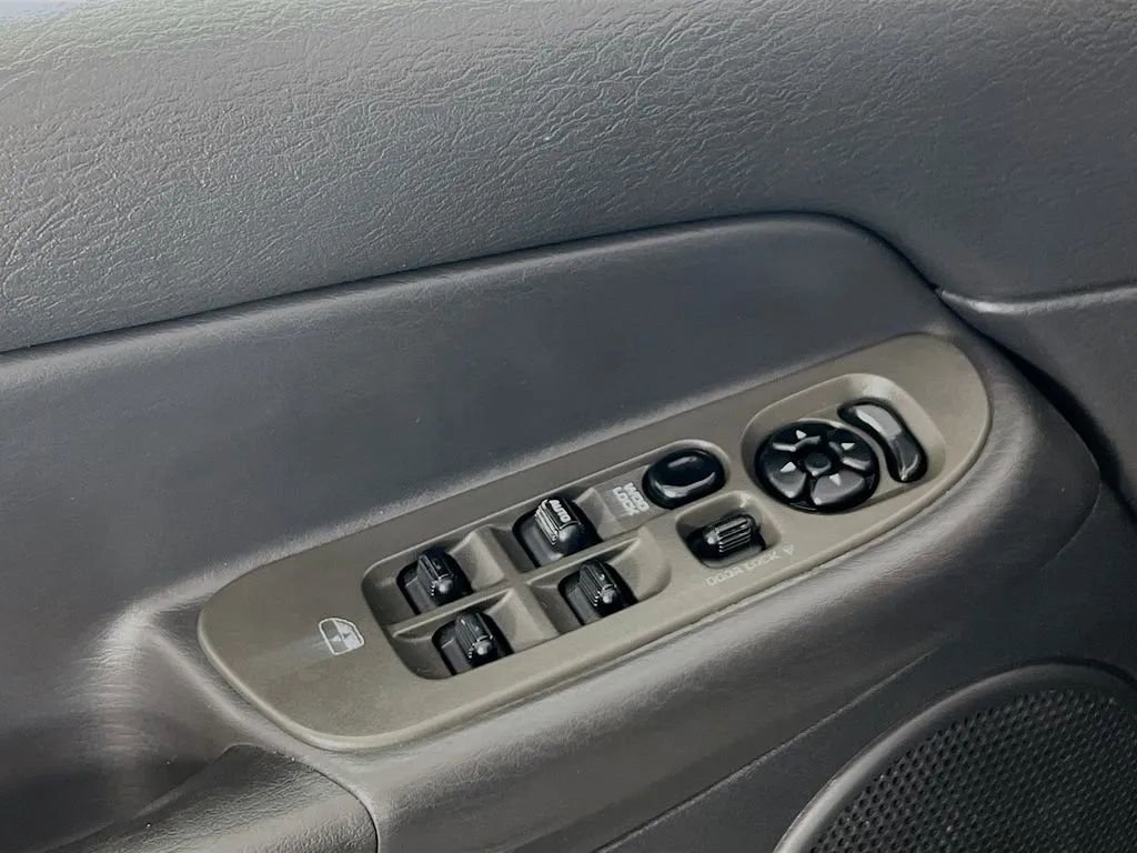 Used 2004 Dodge Ram 3500 Truck SLT w/ Trailer Tow Group image 13