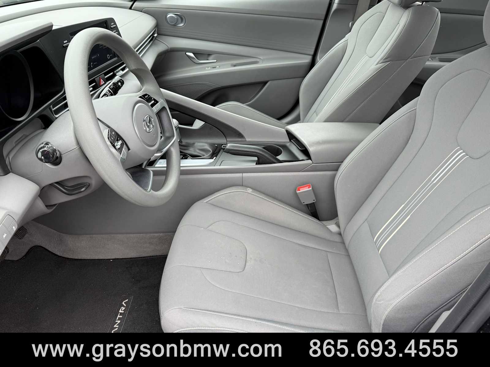 Used 2023 Hyundai Elantra SEL w/ Preferred Accessory Package image 10