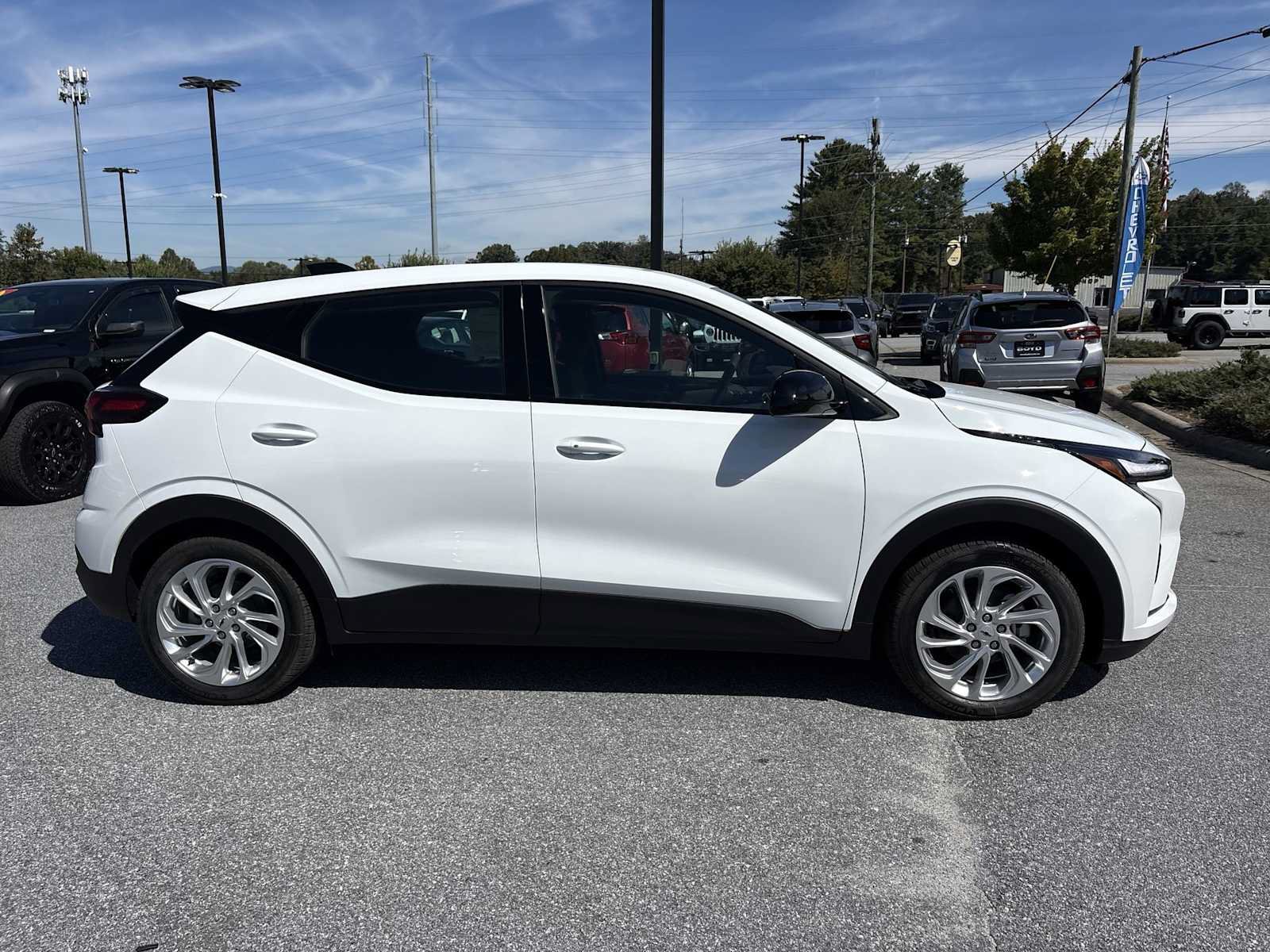 New 2027 Chevrolet Bolt LT FWD image 5