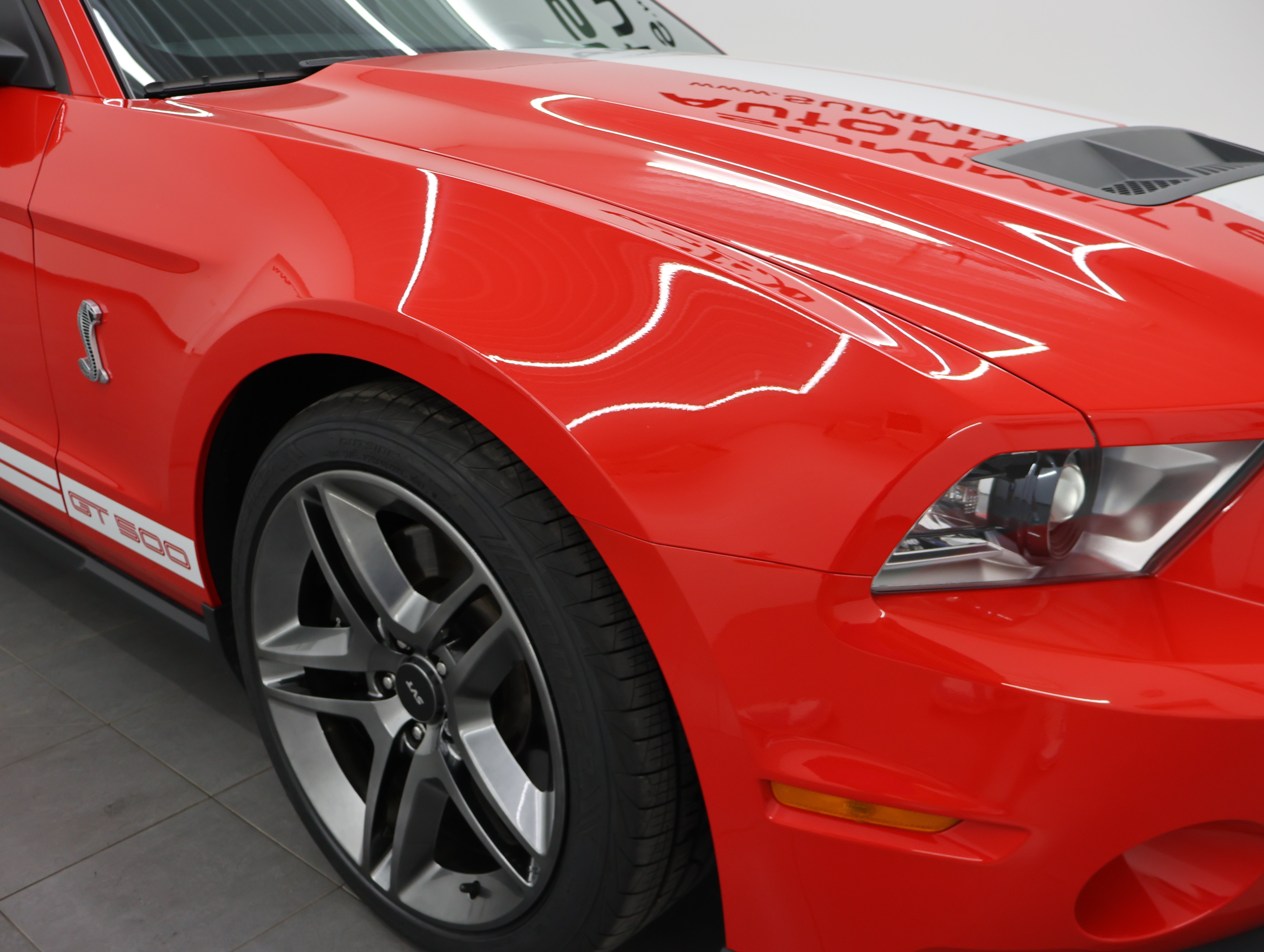 Used 2011 Ford Mustang Shelby GT500 RWD image 21