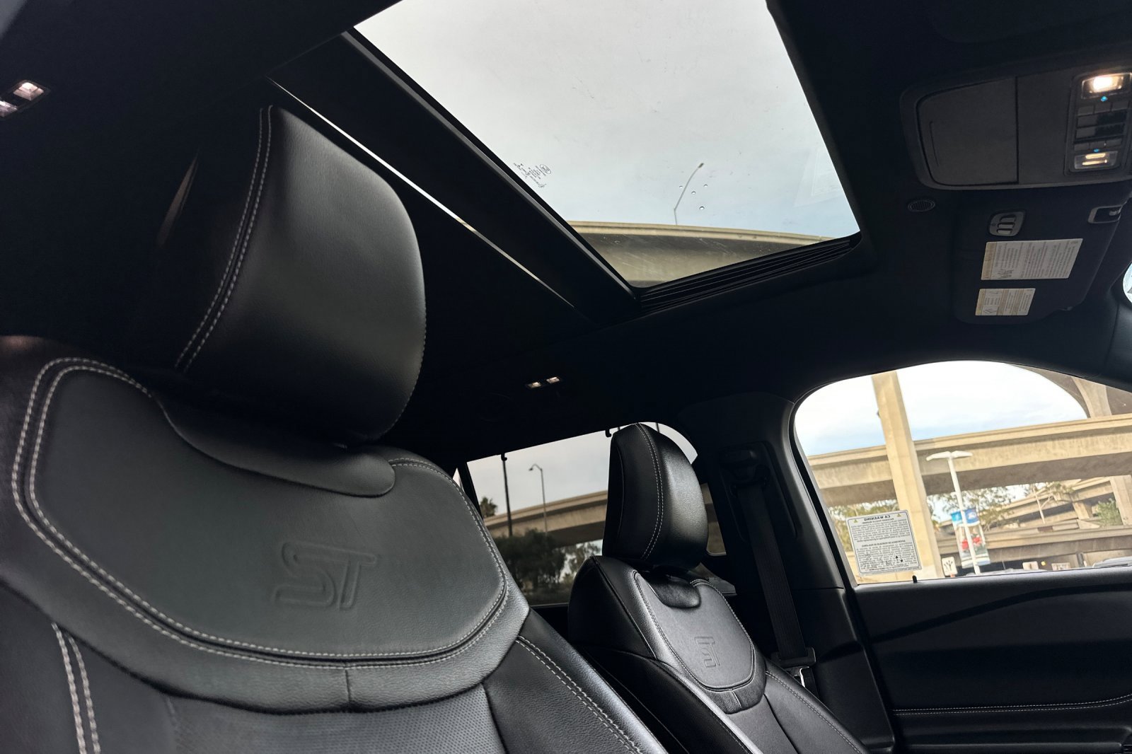 Certified 2022 Ford Explorer ST w/ Equipment Group 401A image 17