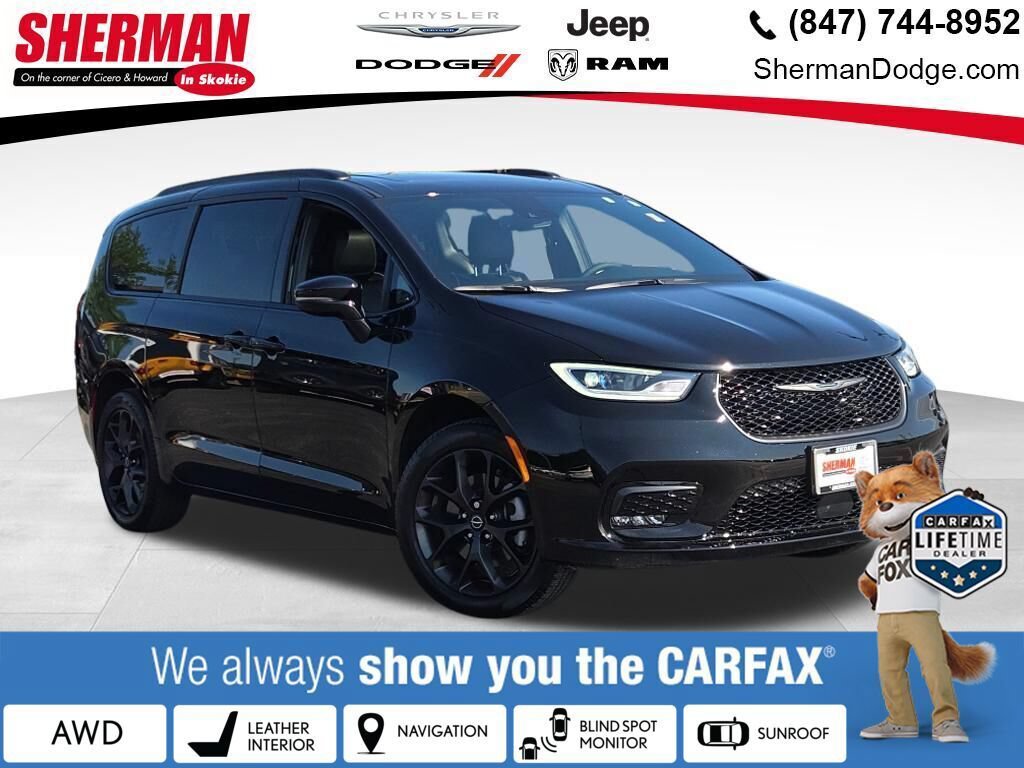 Used 2026 Chrysler Pacifica Limited w/ S Appearance Package AWD/4WD image 1