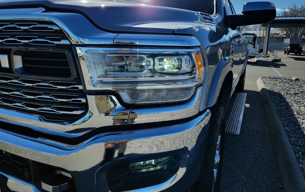 Used 2022 RAM 3500 Limited AWD/4WD image 29