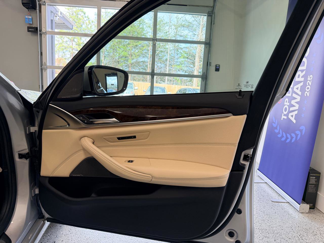 Used 2019 BMW 530i w/ Premium Package RWD image 29