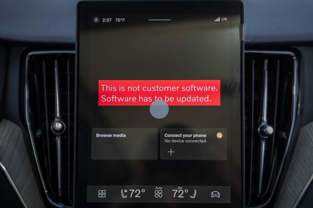 New 2026 Volvo XC60 B5 Plus w/ Protection Package Premier image 21