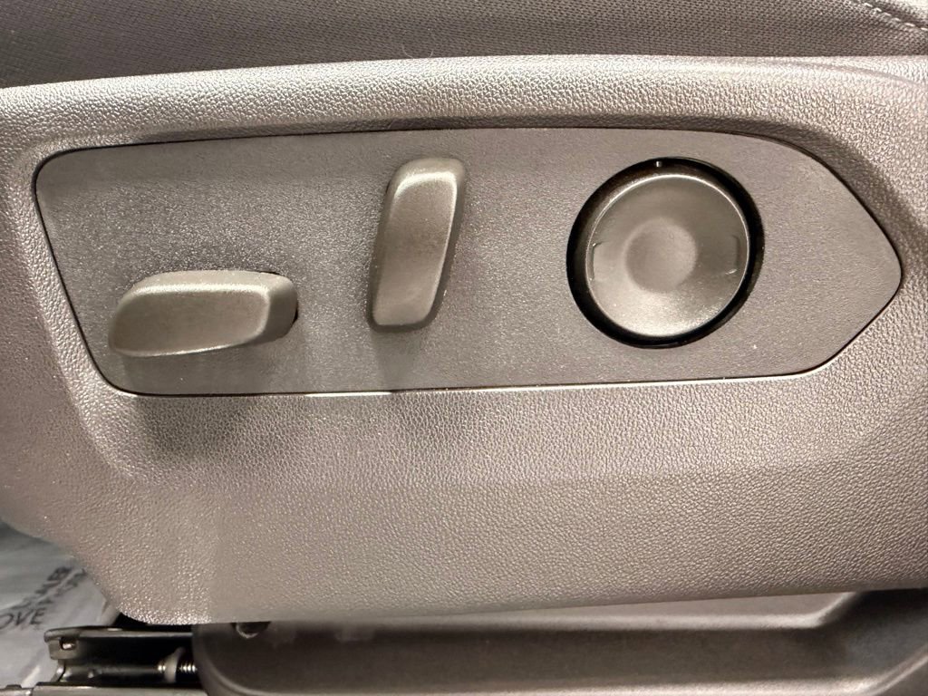 Used 2024 GMC Sierra 1500 SLE w/ Preferred Package image 28