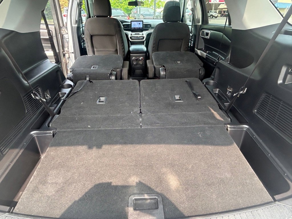Used 2022 Ford Explorer XLT AWD/4WD image 29