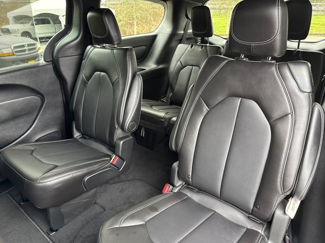 New 2026 Chrysler Pacifica Select AWD/4WD image 21