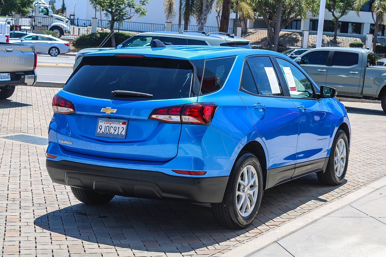 Used 2024 Chevrolet Equinox LS w/ LS Convenience Package FWD image 7