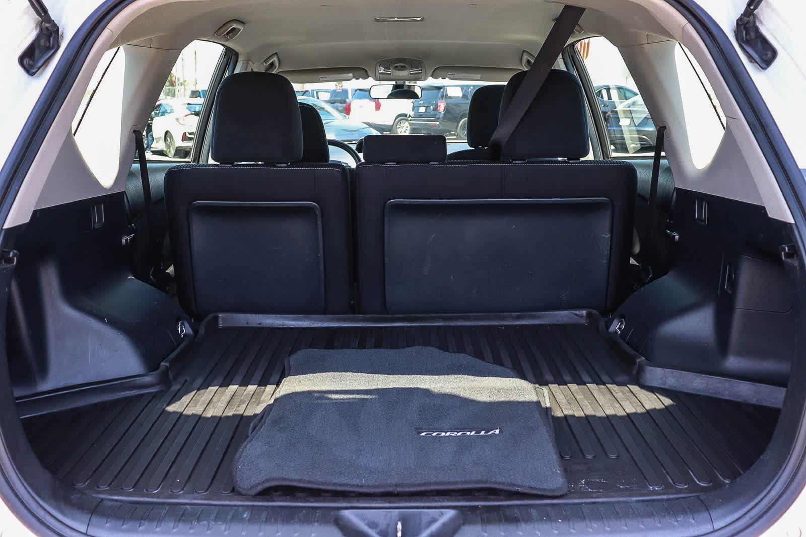 Used 2017 Toyota Prius V Two FWD image 23