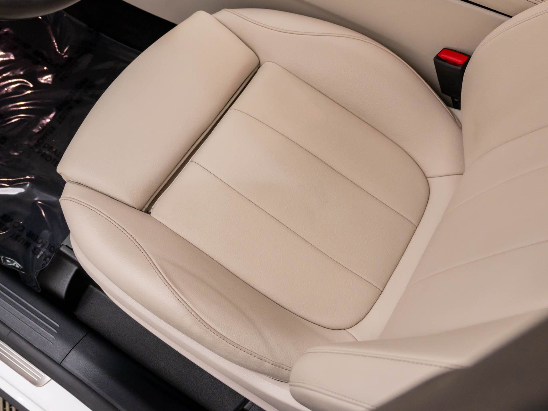 Used 2023 Mercedes-Benz GLB 250 4MATIC image 15