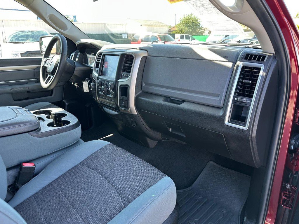 Used 2019 RAM 1500 Classic SLT image 20