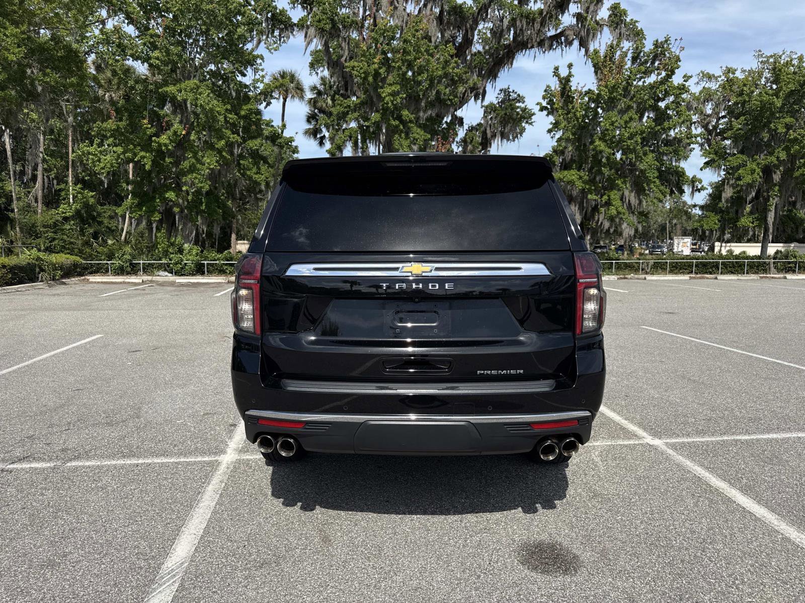 Used 2023 Chevrolet Tahoe Premier AWD/4WD image 4