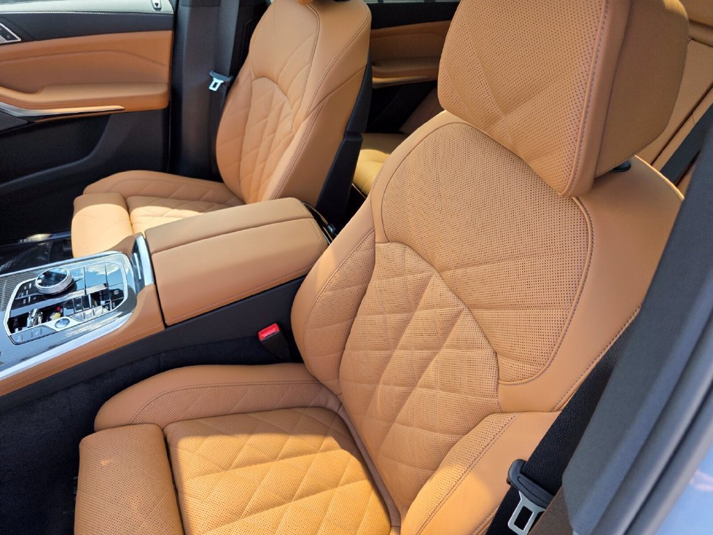 New 2026 BMW X5 M60i AWD/4WD image 9