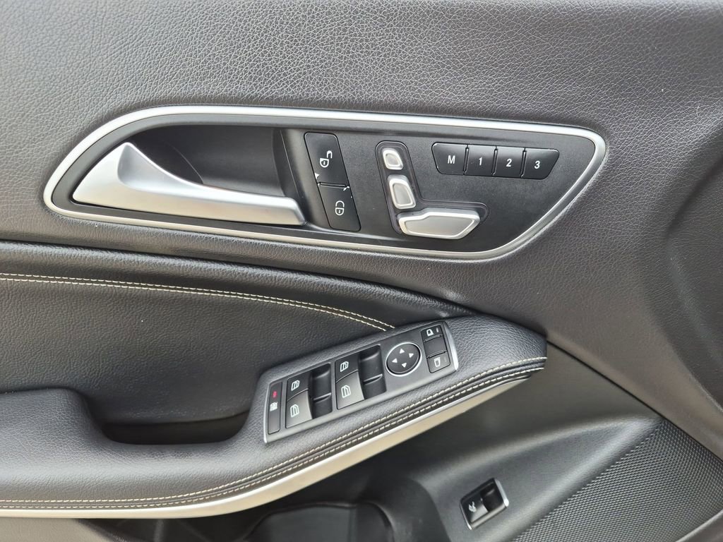 Used 2019 Mercedes-Benz CLA 250 image 13