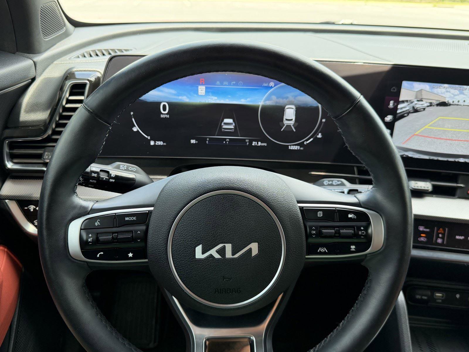 Used 2025 Kia Sportage SX FWD image 13