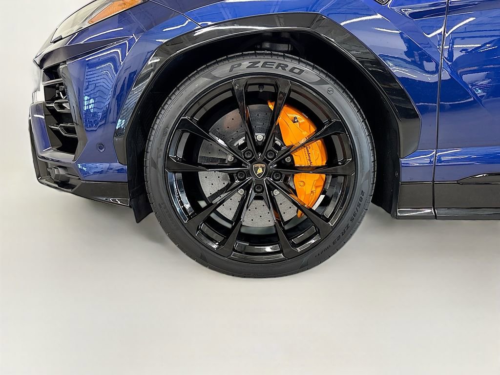 Used 2022 Lamborghini Urus image 28