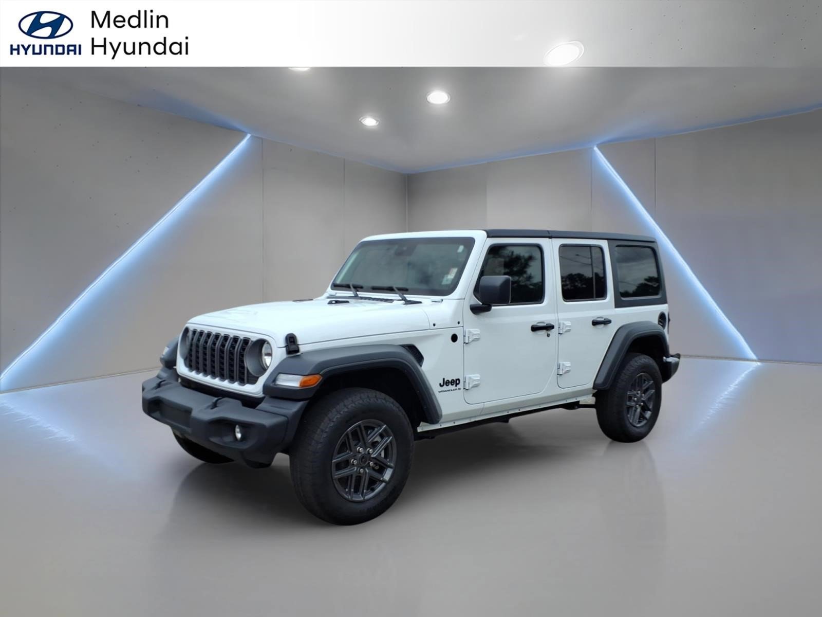 Used 2025 Jeep Wrangler Unlimited Sport AWD/4WD image 7