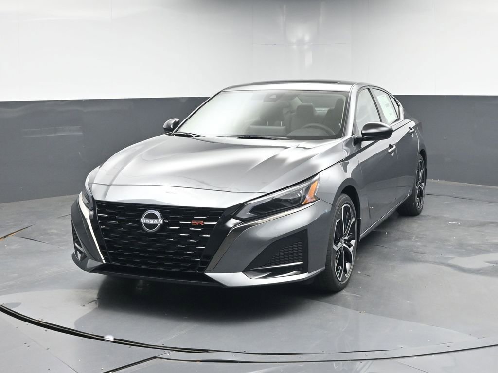 New 2025 Nissan Altima 2.5 SR image 7