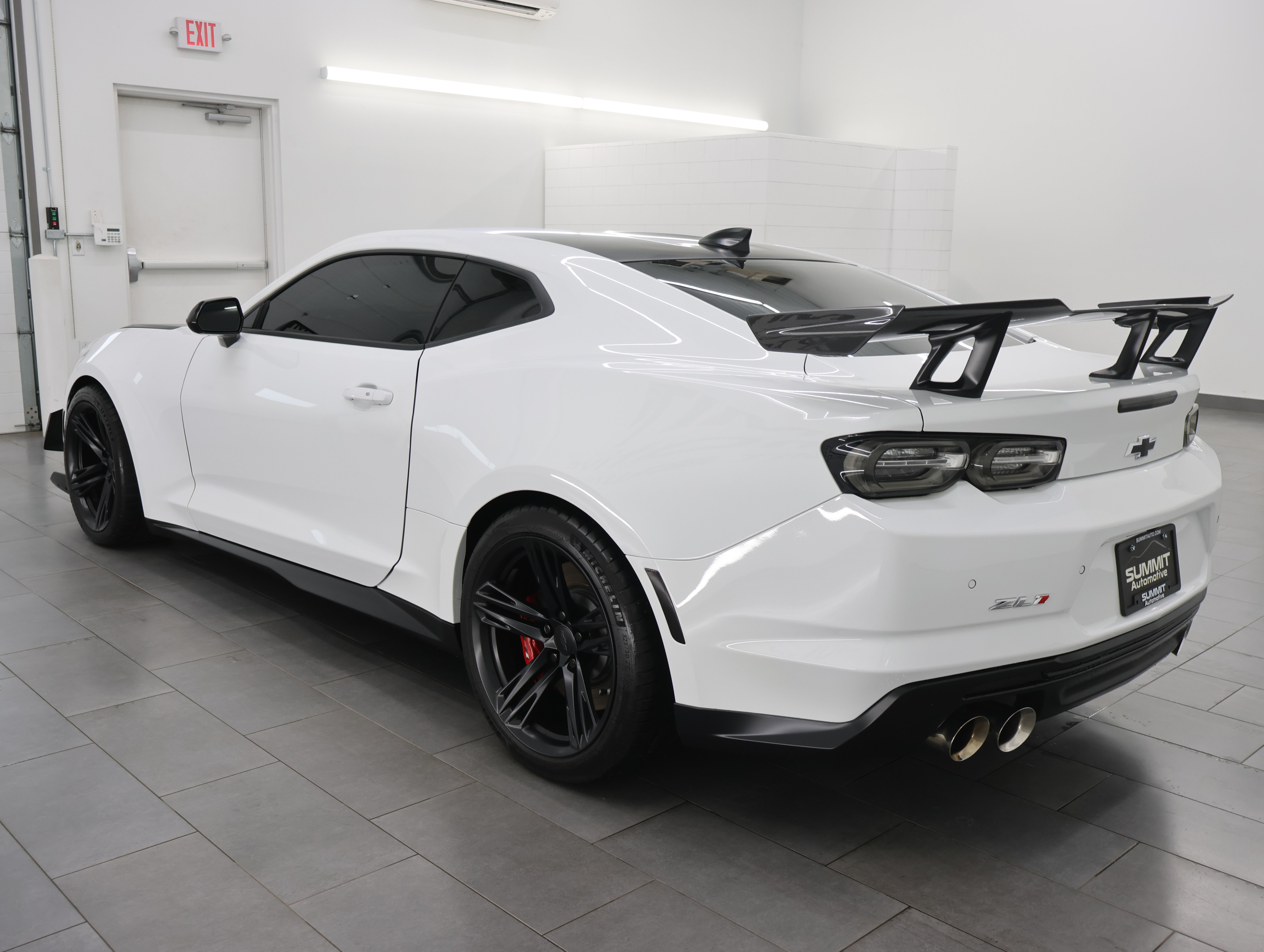 Used 2020 Chevrolet Camaro ZL1 RWD image 6