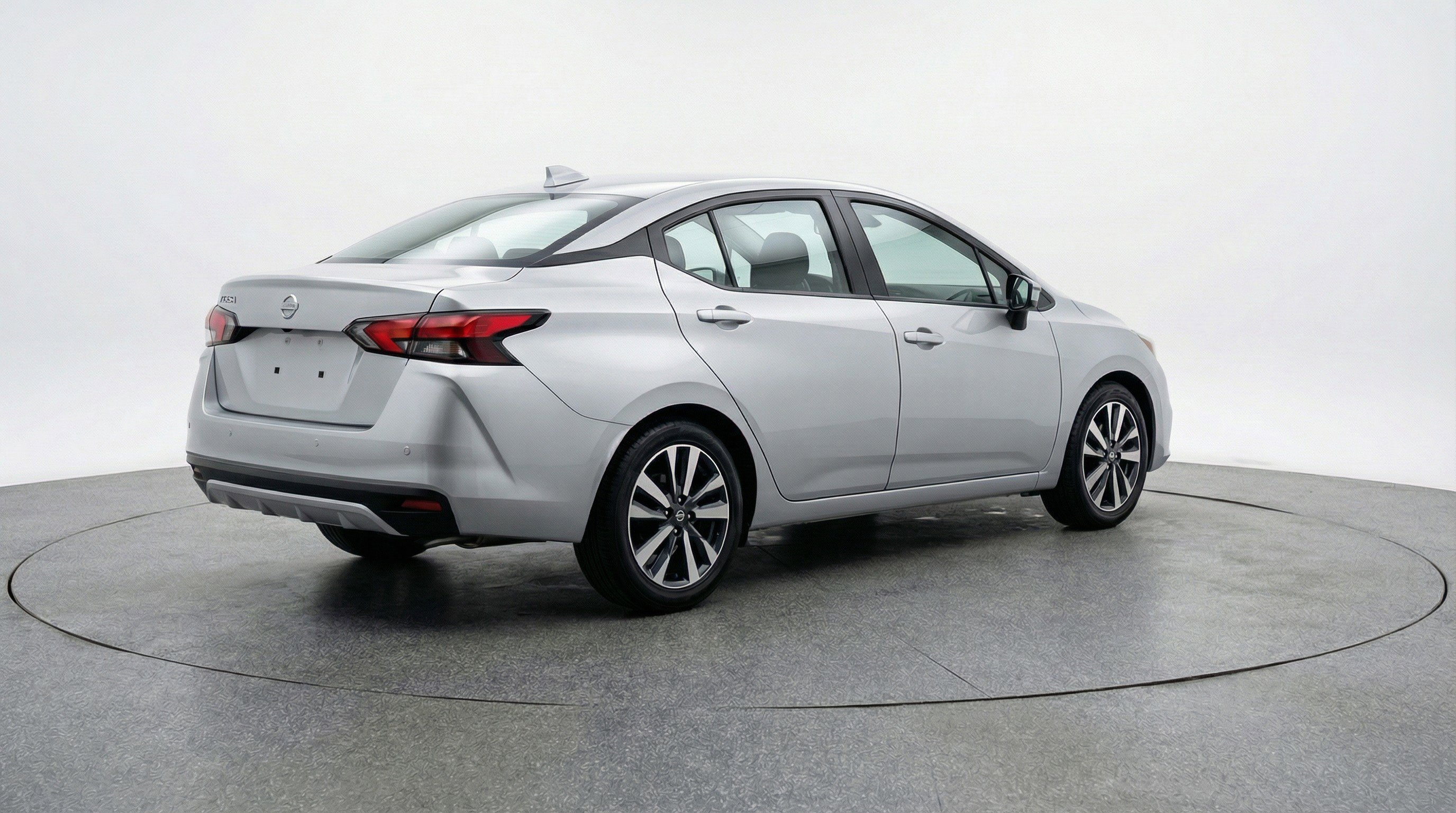 Used 2025 Nissan Versa SV FWD image 9