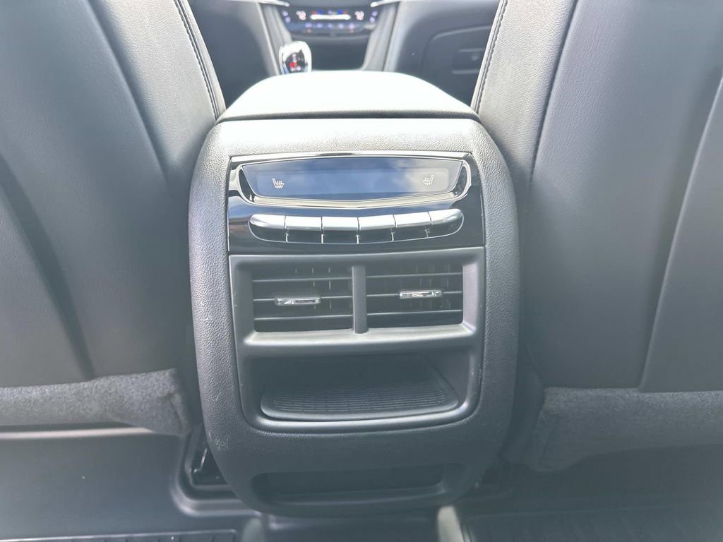 Used 2023 Cadillac XT5 Premium Luxury image 15