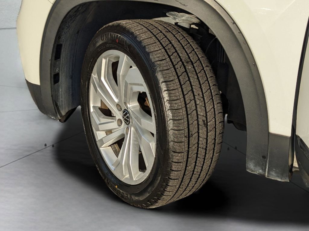 Certified 2022 Volkswagen Atlas SE FWD image 32