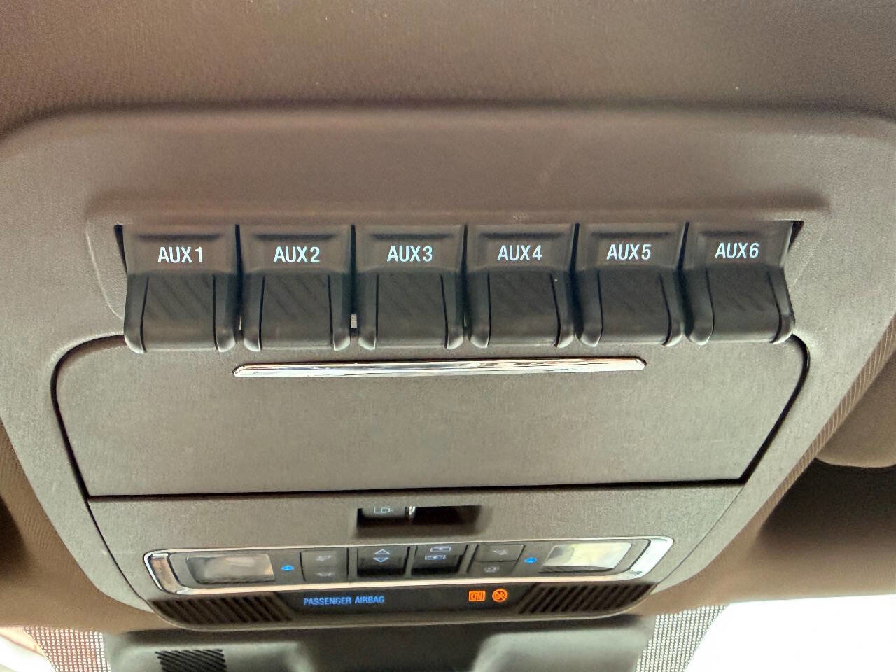 Used 2023 Ford F450 King Ranch w/ FX4 Off-Road Package AWD/4WD image 32