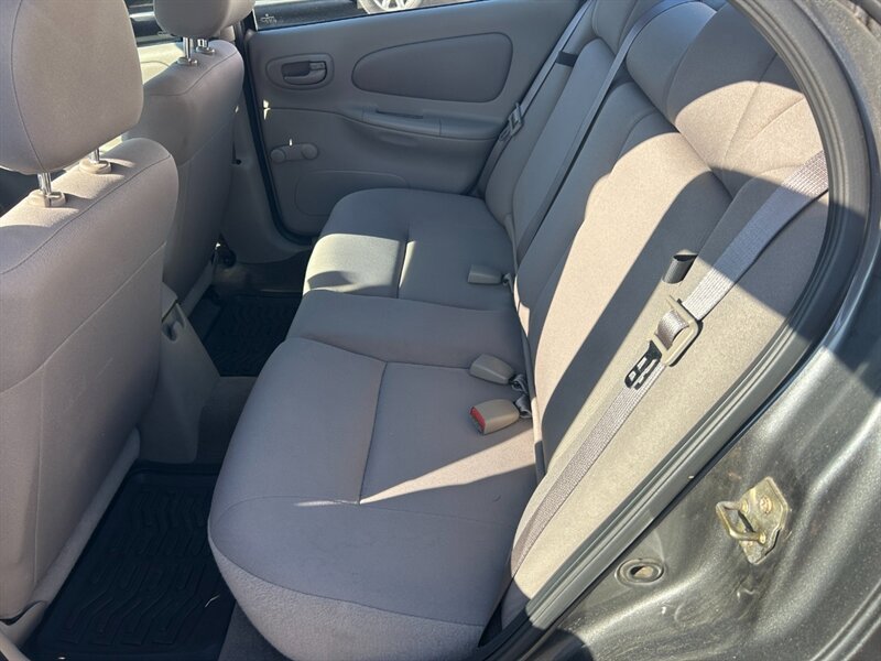 Used 2003 Dodge Neon SXT FWD image 10