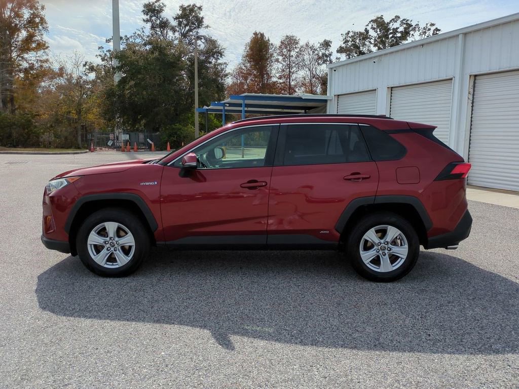 Used 2019 Toyota RAV4 XLE image 8