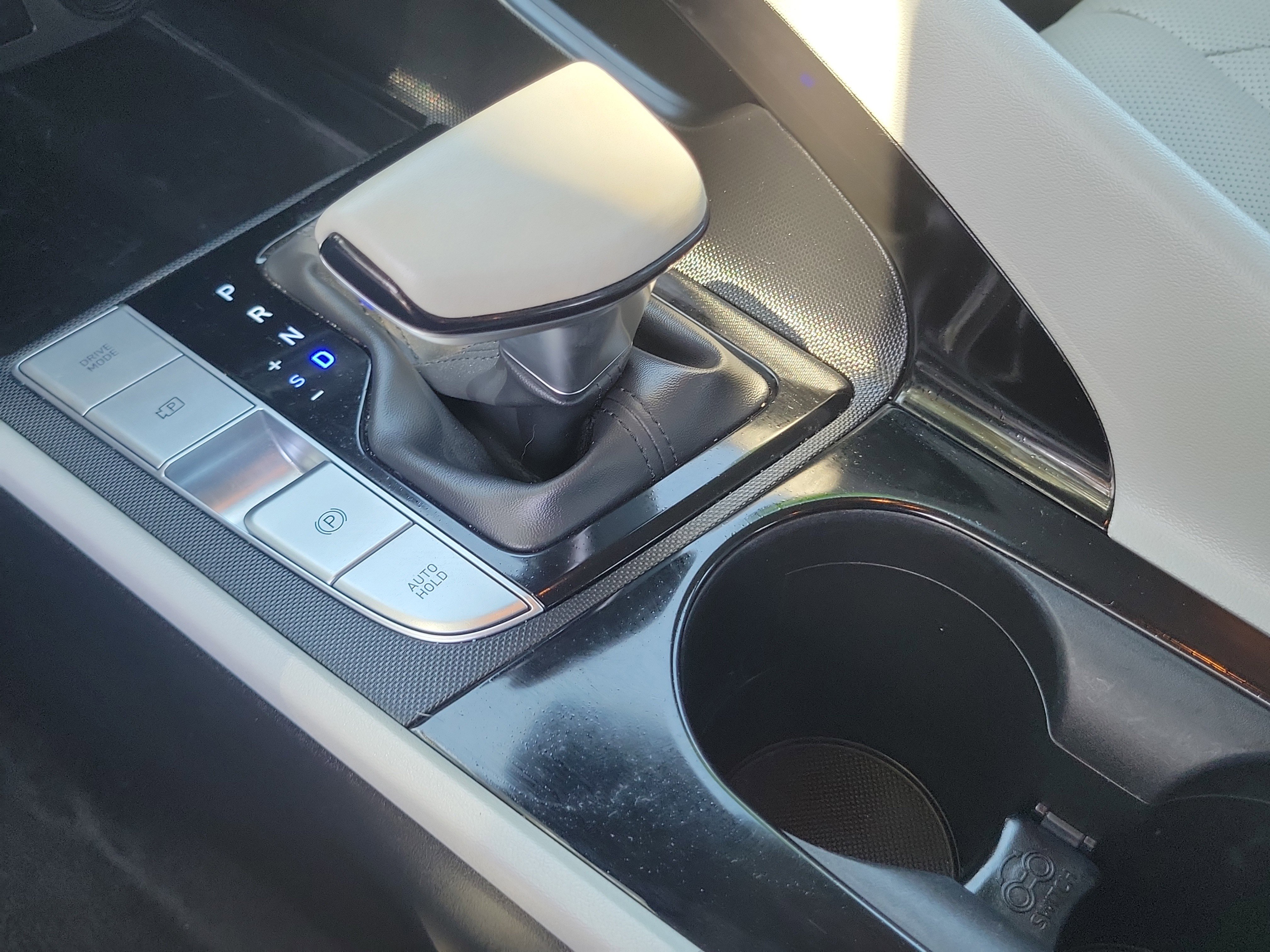 Certified 2023 Hyundai Elantra Limited image 16