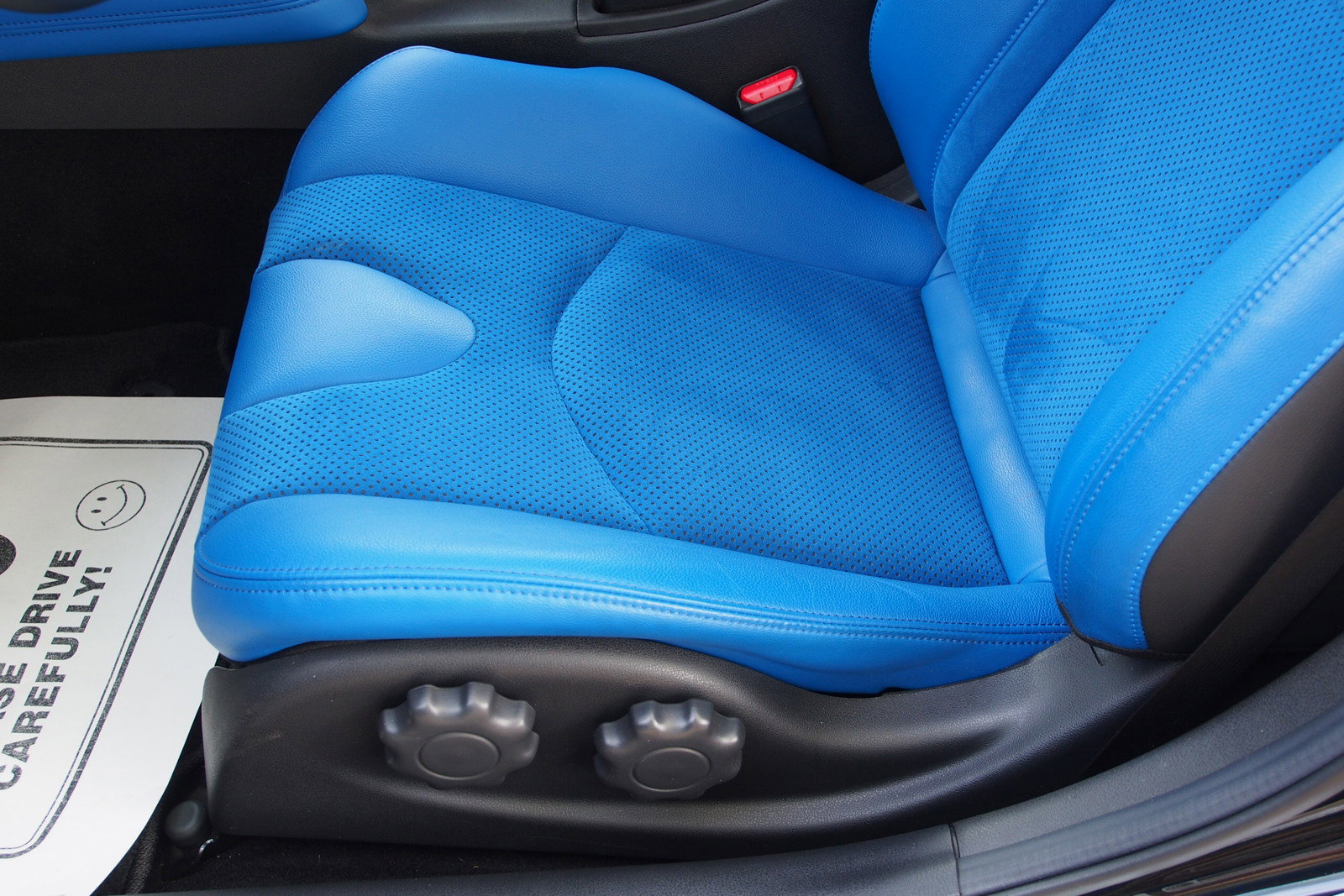 Used 2024 Nissan Z Performance w/ Floor Mat Package image 18