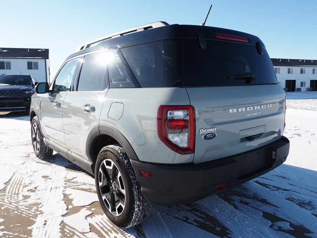 Used 2023 Ford Bronco Sport Outer Banks w/ Tech Package image 17