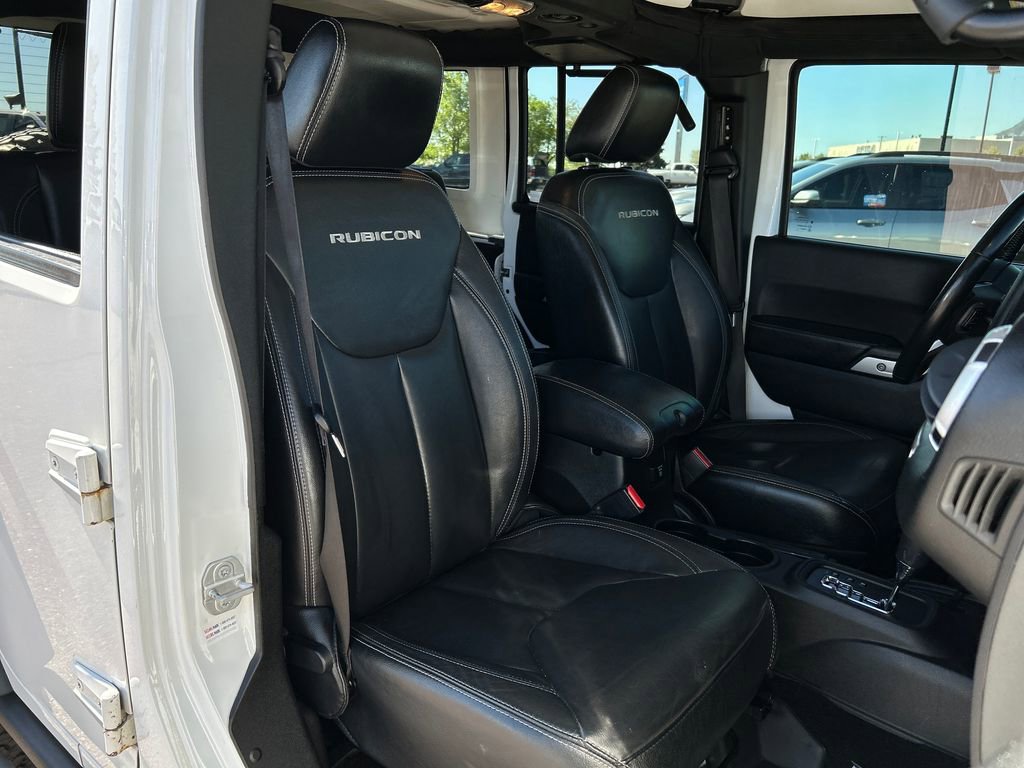 Used 2016 Jeep Wrangler Unlimited Rubicon AWD/4WD image 23