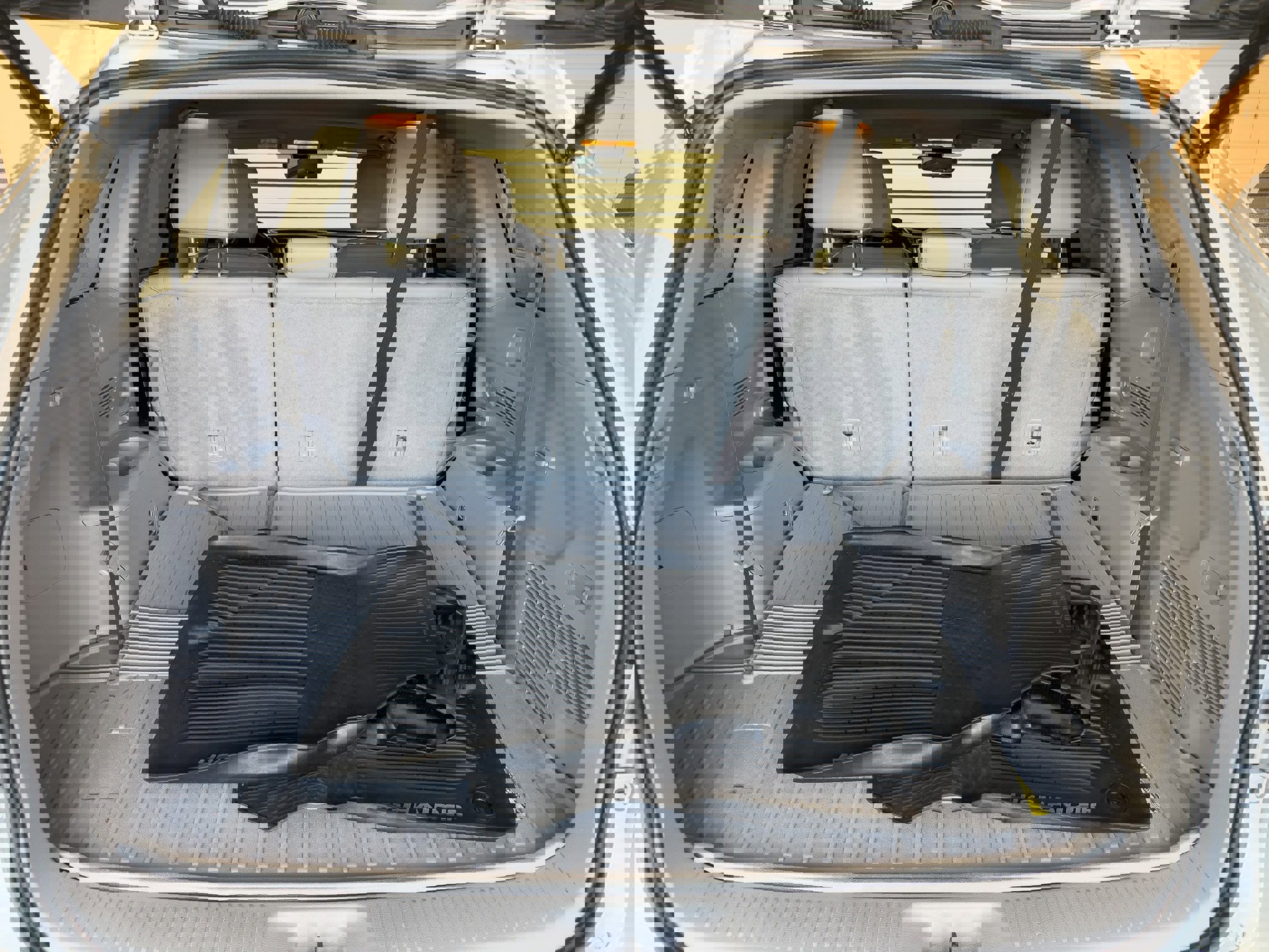 Used 2017 Toyota Highlander SE image 7