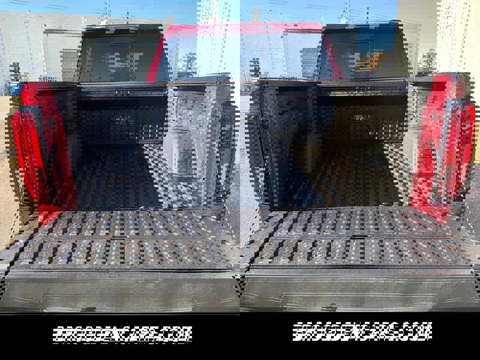 New 2026 GMC Sierra 1500 SLT w/ SLT Premium Package image 9