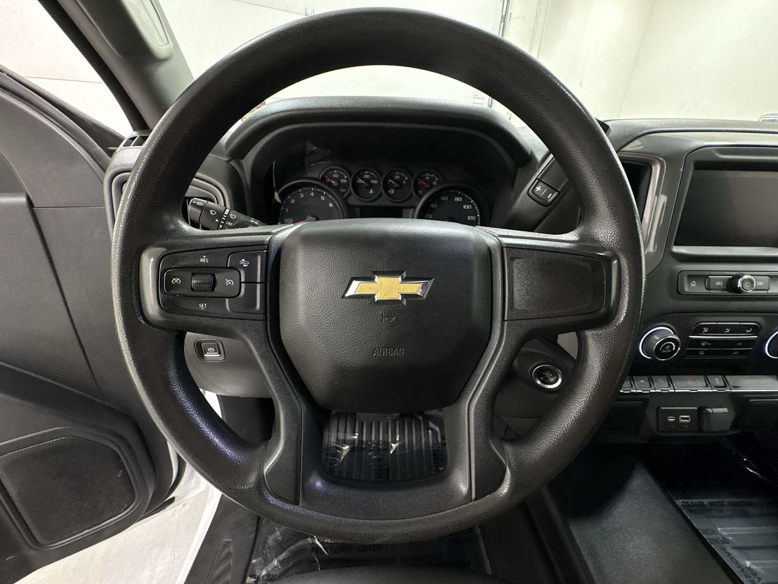 Used 2023 Chevrolet Silverado 1500 W/T w/ Trailering Package AWD/4WD image 16