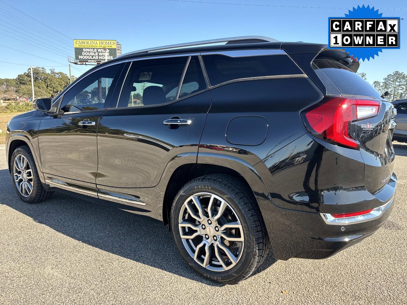 Used 2022 GMC Terrain Denali w/ LPO, Floor Liner Package image 6