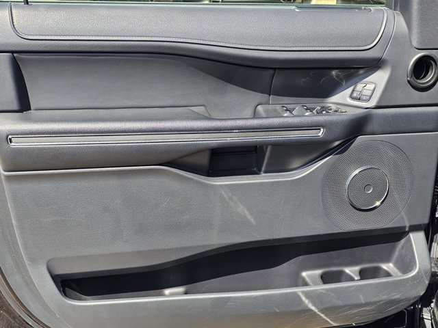 Used 2023 Ford Expedition Max XLT AWD/4WD image 14