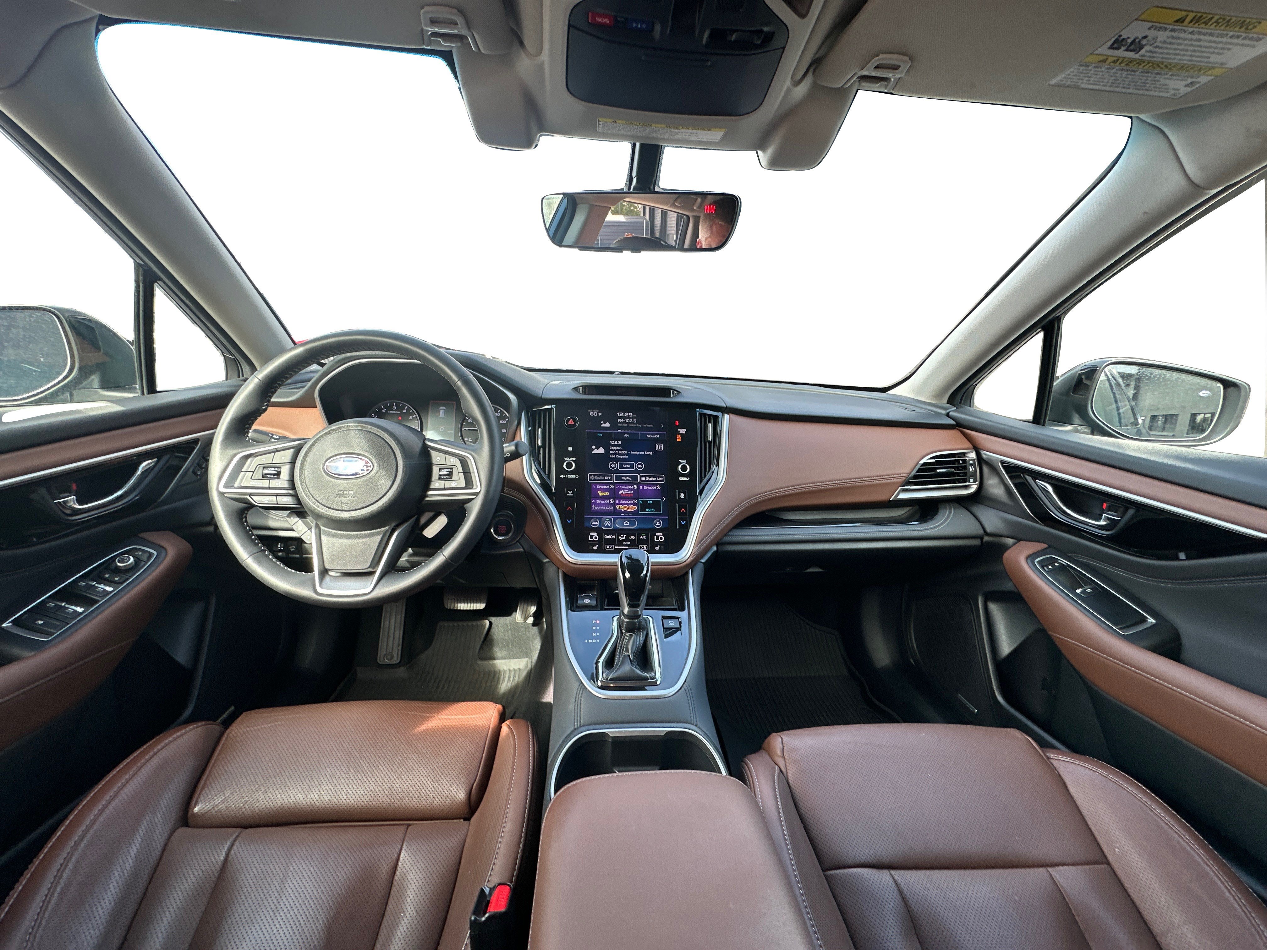 Used 2022 Subaru Outback Touring AWD/4WD image 12