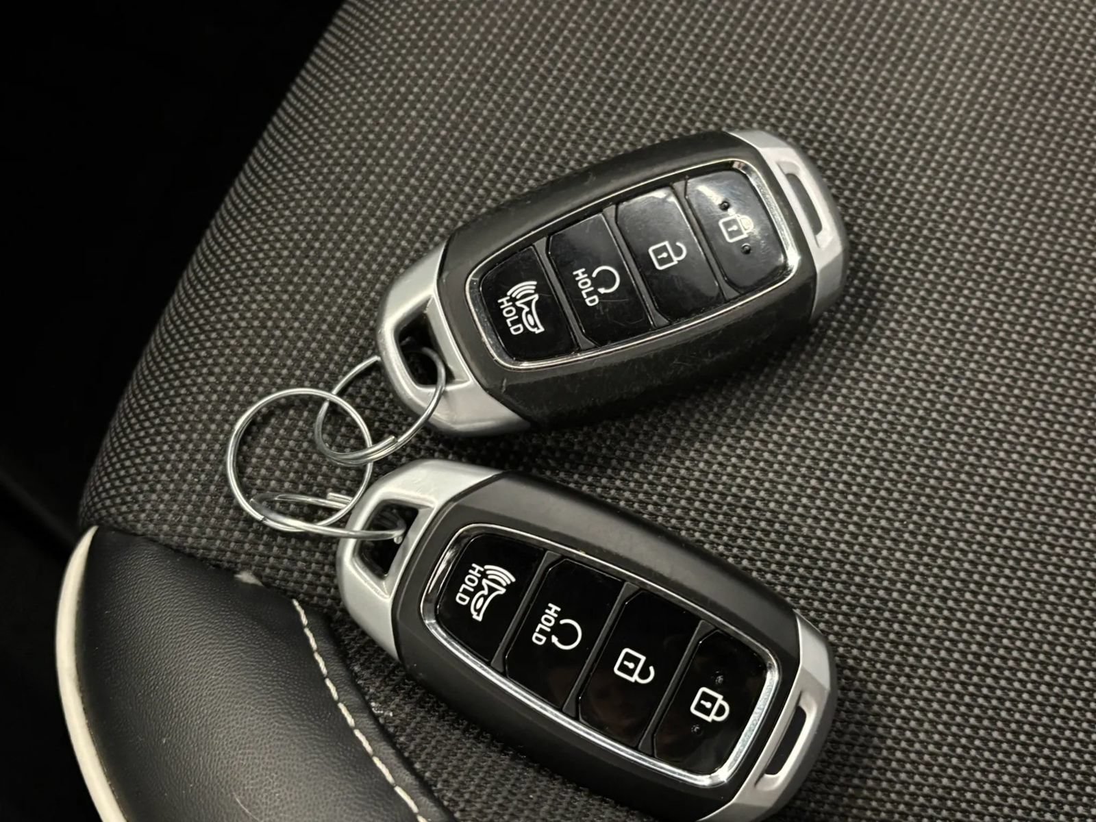 Used 2023 Hyundai Venue Limited FWD image 34