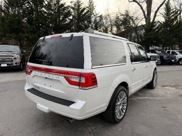 Used 2017 Lincoln Navigator L Reserve AWD/4WD image 5
