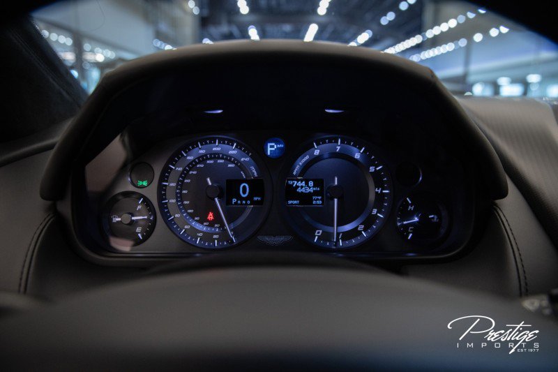 Used 2019 Aston Martin Rapide AMR image 62